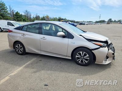 Czwarte zdjęcie samochodu z boku: 2019 TOYOTA PRIUS PRIME PLUS VIN:JTDKARFP8K3114487 - miniatura