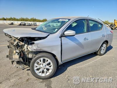 2018 NISSAN VERSA SV 3N1CN7AP3JL879245 - główne zdjęcie licytacji z USA - miniatura