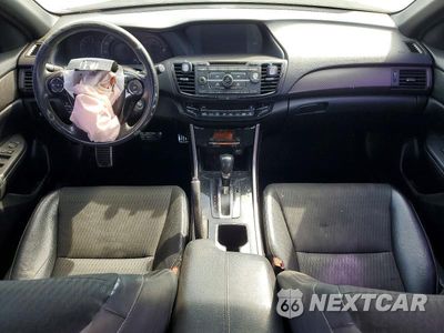 Zdjęcie 8 z 12 samochodu: 2016 HONDA ACCORD SPORT VIN:1HGCR2F53GA070728 - miniatura
