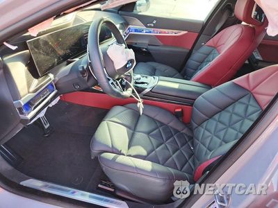 Zdjęcie 7 z 12 samochodu: 2025 BMW 740 XI VIN:WBA33EH05SCU78869 - miniatura