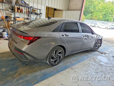 Trzecie zdjęcie samochodu z tyłu: 2025 HYUNDAI ELANTRA SEL SPORT VIN:KMHLM4DG9SU986345 - miniatura