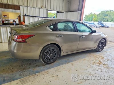 Trzecie zdjęcie samochodu z tyłu: 2015 NISSAN ALTIMA 2.5 S VIN:1N4AL3AP1FN301256 - miniatura