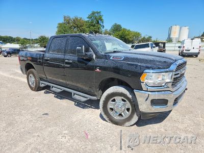 Czwarte zdjęcie samochodu z boku: 2023 RAM 3500 TRADESMAN VIN:3C63R3CL8PG507591 - miniatura