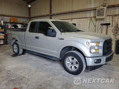 Czwarte zdjęcie samochodu z boku: 2017 FORD F150 SUPER CAB VIN:1FTEX1EP5HKD02347 - miniatura