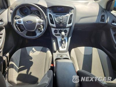 Zdjęcie 8 z 12 samochodu: 2014 FORD FOCUS SE VIN:1FADP3F23EL270570 - miniatura