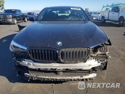 Piąte zdjęcie samochodu w środku: 2019 BMW 530E VIN:WBAJA9C51KB393427 - miniatura