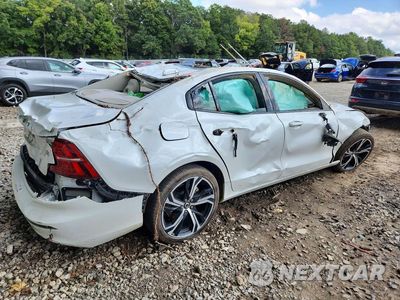 Trzecie zdjęcie samochodu z tyłu: 2024 VOLVO S60 CORE VIN:7JRL12FK2RG300997 - miniatura
