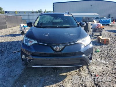 Piąte zdjęcie samochodu w środku: 2018 TOYOTA RAV4 XLE VIN:JTMRFREV7JJ254332 - miniatura