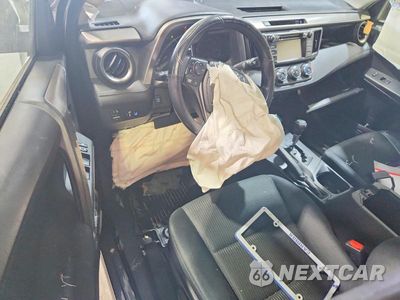 Zdjęcie 8 z 13 samochodu: 2017 TOYOTA RAV4 LE VIN:JTMBFREV7HJ150225 - miniatura