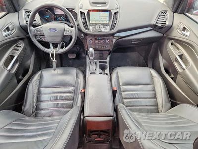 Zdjęcie 8 z 14 samochodu: 2018 FORD ESCAPE TITANIUM VIN:1FMCU0J98JUA22042 - miniatura