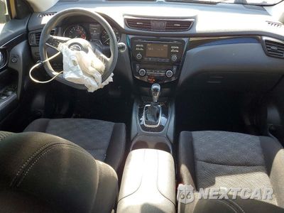 Zdjęcie 8 z 13 samochodu: 2018 NISSAN ROGUE SPORT SV VIN:JN1BJ1CPXJW162322 - miniatura