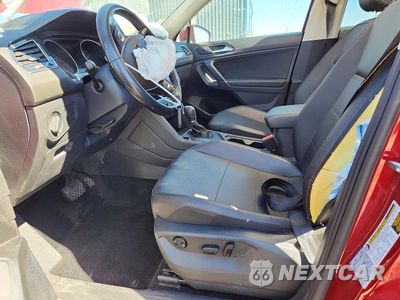 Zdjęcie 7 z 13 samochodu: 2018 VOLKSWAGEN TIGUAN SE VIN:3VV3B7AX9JM066378 - miniatura