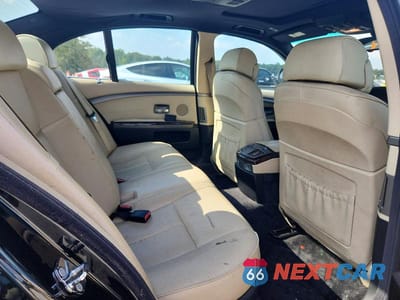 Zdjęcie 10 z 12 samochodu: 2007 BMW 750 I VIN:WBAHL83587DT11031 - miniatura