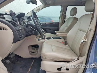 Zdjęcie 7 z 13 samochodu: 2012 CHRYSLER TOWN & COUNTRY TOURING L VIN:2C4RC1CG8CR338706 - miniatura