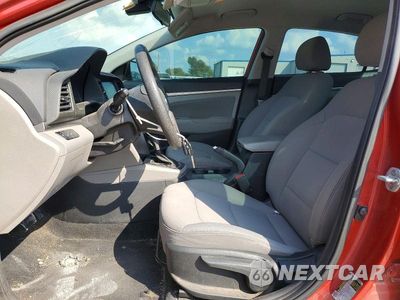 Zdjęcie 7 z 12 samochodu: 2019 HYUNDAI ELANTRA SEL VIN:5NPD84LF1KH453034 - miniatura