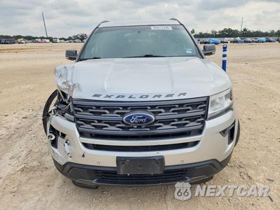 Piąte zdjęcie samochodu w środku: 2018 FORD EXPLORER XLT VIN:1FM5K7DH5JGA97645 - miniatura
