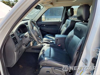 Zdjęcie 7 z 14 samochodu: 2012 JEEP LIBERTY SPORT VIN:1C4PJMAKXCW196226 - miniatura