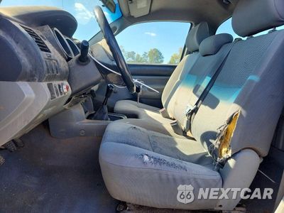 Zdjęcie 7 z 12 samochodu: 2006 TOYOTA TACOMA BASE VIN:5TEPX42N56Z146641 - miniatura