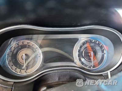 Zdjęcie 9 z 13 samochodu: 2018 CHRYSLER 300 LIMITED VIN:2C3CCAEG0JH152569 - miniatura