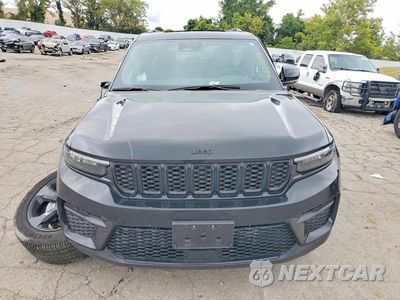 Piąte zdjęcie samochodu w środku: 2025 JEEP GRAND CHEROKEE LAREDO VIN:1C4RJHAG3SC320509 - miniatura