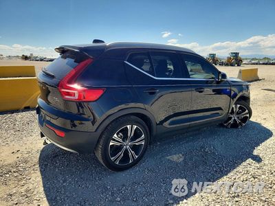 Trzecie zdjęcie samochodu z tyłu: 2022 VOLVO XC40 T5 INSCRIPTION VIN:YV4162UL0N2756732 - miniatura