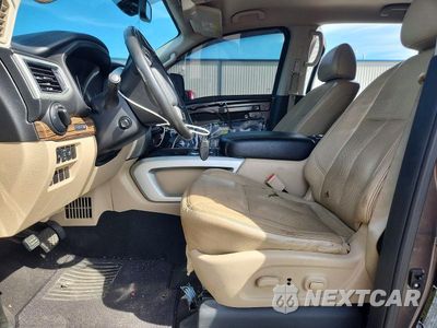 Zdjęcie 7 z 13 samochodu: 2016 NISSAN TITAN XD SL VIN:1N6BA1F22GN503771 - miniatura