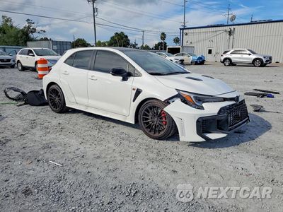 Czwarte zdjęcie samochodu z boku: 2026 TOYOTA GR COROLLA PREMIUM PLUS VIN:SB1ADADE7TE001257 - miniatura