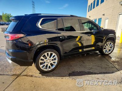 Trzecie zdjęcie samochodu z tyłu: 2025 GMC ACADIA DENALI VIN:1GKENRRS6SJ149613 - miniatura