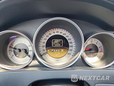 Zdjęcie 9 z 12 samochodu: 2012 MERCEDES-BENZ C 300 4MATIC VIN:WDDGF8BB7CA642147 - miniatura