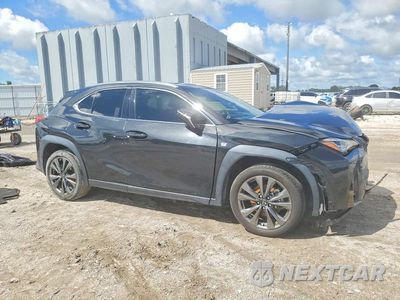 Czwarte zdjęcie samochodu z boku: 2021 LEXUS UX 250H VIN:JTHE9JBH2M2043767 - miniatura