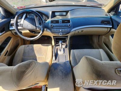 Zdjęcie 8 z 13 samochodu: 2011 HONDA ACCORD LXP VIN:1HGCP2F44BA087656 - miniatura