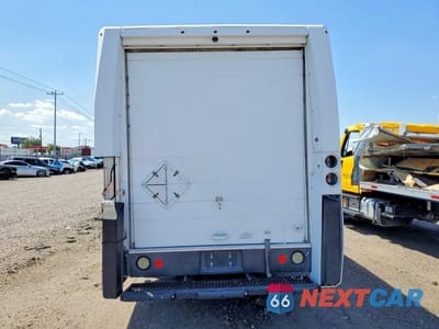 Zdjęcie 6 z 13 samochodu: 2018 ISUZU REACH DELIVERY TRUCK VIN:JALB4T174J7W01459 - miniatura