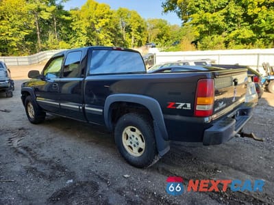 Drugie zdjęcie samochodu z przodu: 2001 CHEVROLET SILVERADO K1500 VIN:2GCEK19T011188933 - miniatura