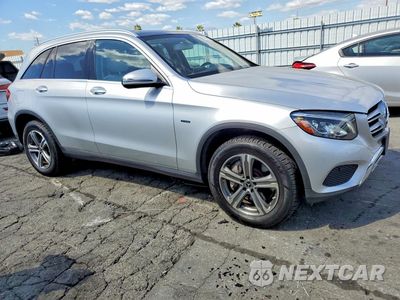 Czwarte zdjęcie samochodu z boku: 2019 MERCEDES-BENZ GLC 350E VIN:WDC0G5EB1KF496228 - miniatura