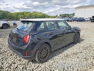 Trzecie zdjęcie samochodu z tyłu: 2025 MINI COOPER S VIN:WMW53GD05S2W37003 - miniatura