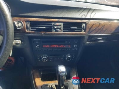 Zdjęcie 9 z 10 samochodu: 2010 BMW 335 I VIN:WBAWB7C58AP048601 - miniatura
