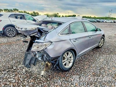 Trzecie zdjęcie samochodu z tyłu: 2015 HYUNDAI SONATA SE VIN:5NPE24AFXFH068232 - miniatura