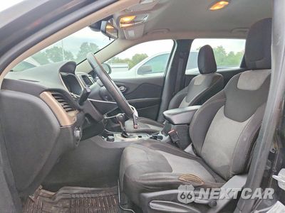 Zdjęcie 7 z 13 samochodu: 2014 JEEP CHEROKEE SPORT VIN:1C4PJMAB8EW140269 - miniatura