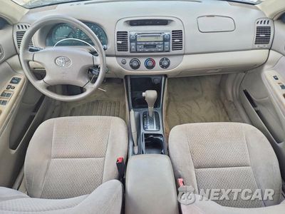 Zdjęcie 8 z 13 samochodu: 2003 TOYOTA CAMRY LE VIN:4T1BE32K13U175053 - miniatura