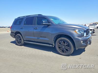 Czwarte zdjęcie samochodu z boku: 2018 TOYOTA SEQUOIA TRD SPORT VIN:5TDBY5G18JS158520 - miniatura