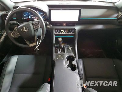 Zdjęcie 8 z 12 samochodu: 2026 LEXUS IS 350 F SPORT DESIGN VIN:JTHBZ1B24T5102846 - miniatura