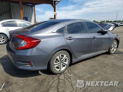 Trzecie zdjęcie samochodu z tyłu: 2018 HONDA CIVIC LX VIN:19XFC2F57JE030282 - miniatura