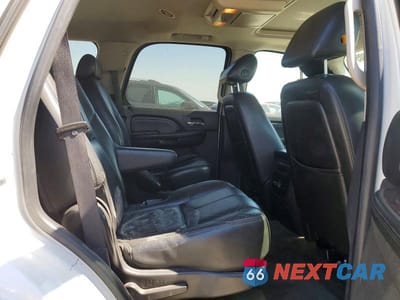 Zdjęcie 11 z 13 samochodu: 2008 GMC YUKON DENALI VIN:1GKFK63888J146116 - miniatura