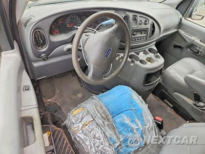 Zdjęcie 8 z 13 samochodu: 2003 FORD E250 VAN VIN:1FTNE24213HA32105 - miniatura