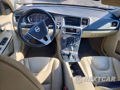 Zdjęcie 8 z 12 samochodu: 2014 VOLVO S60 T5 VIN:YV1612FS2E2290811 - miniatura