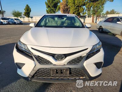 Piąte zdjęcie samochodu w środku: 2019 TOYOTA CAMRY SE VIN:4T1B11HK4KU298724 - miniatura