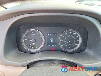 Zdjęcie 9 z 12 samochodu: 2017 HYUNDAI TUCSON SPORT VIN:KM8J33A25HU468982 - miniatura
