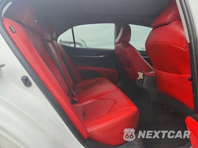 Zdjęcie 10 z 12 samochodu: 2022 TOYOTA CAMRY XSE VIN:4T1K61AKXNU024900 - miniatura