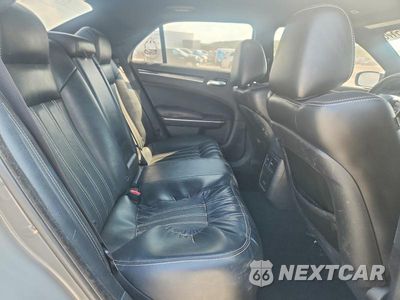 Zdjęcie 10 z 13 samochodu: 2019 CHRYSLER 300 S VIN:2C3CCAGG1KH539775 - miniatura