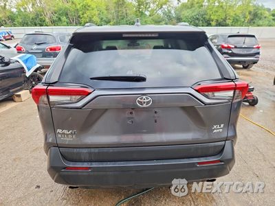 Zdjęcie 6 z 13 samochodu: 2020 TOYOTA RAV4 XLE VIN:2T3P1RFV3LC128124 - miniatura
